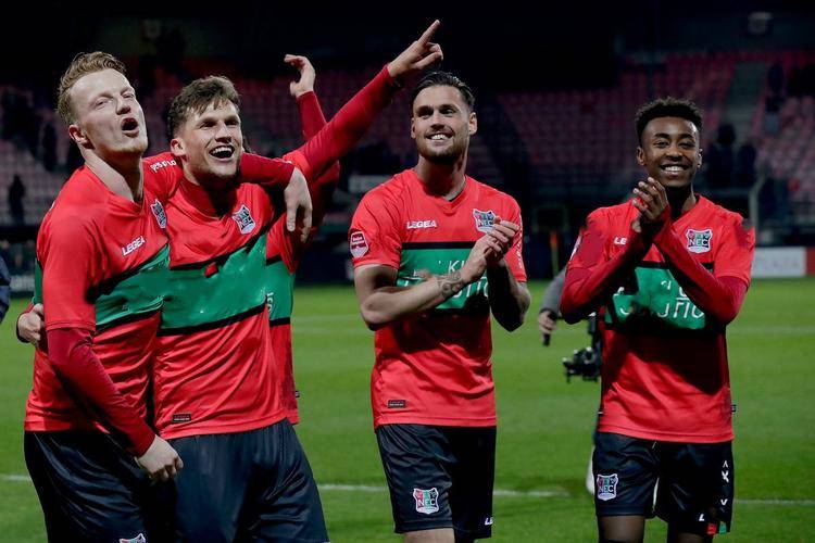 半决赛的对 半决赛的对